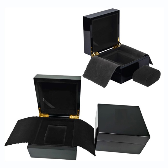 Deluxe Black High Gloss Lacquer Finish Wooden Watch Box